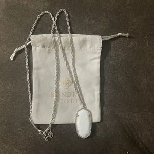 Kendra Scott necklace